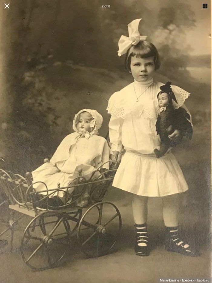 Девочки из прошлого, и их куклы