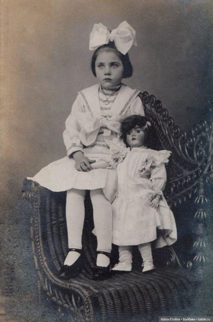 Девочки из прошлого, и их куклы (фото 9)