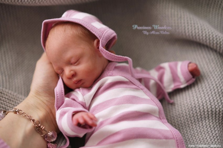 Luna скульптора Ирины Капланской, автор прототипа Alexa Calvo