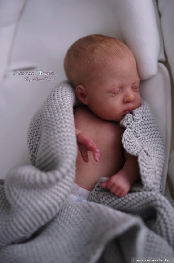 Luna скульптора Ирины Капланской, автор прототипа Alexa Calvo