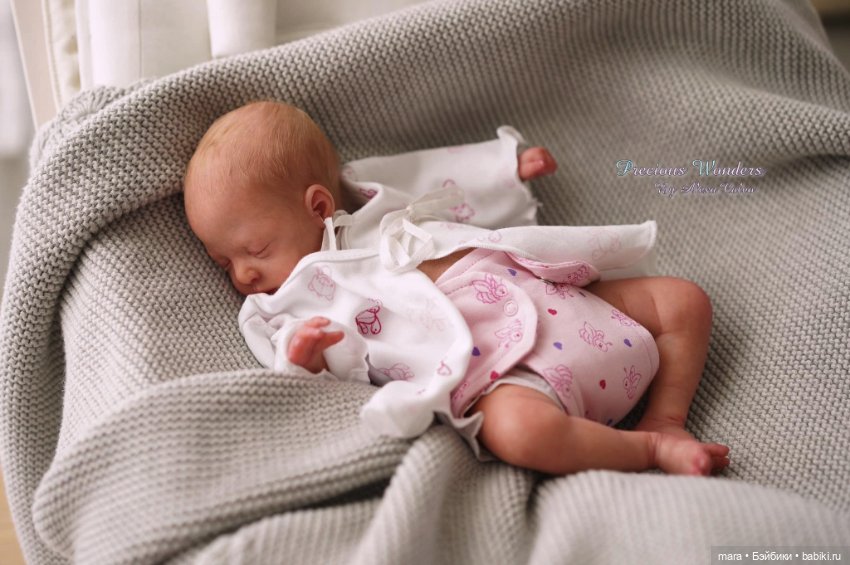 Luna скульптора Ирины Капланской, автор прототипа Alexa Calvo