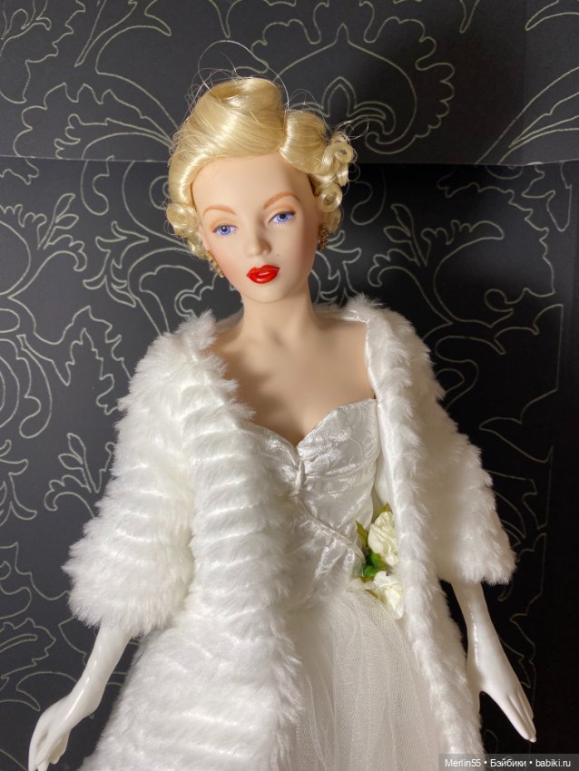 Просвещается 95 летию Мерлин Монро