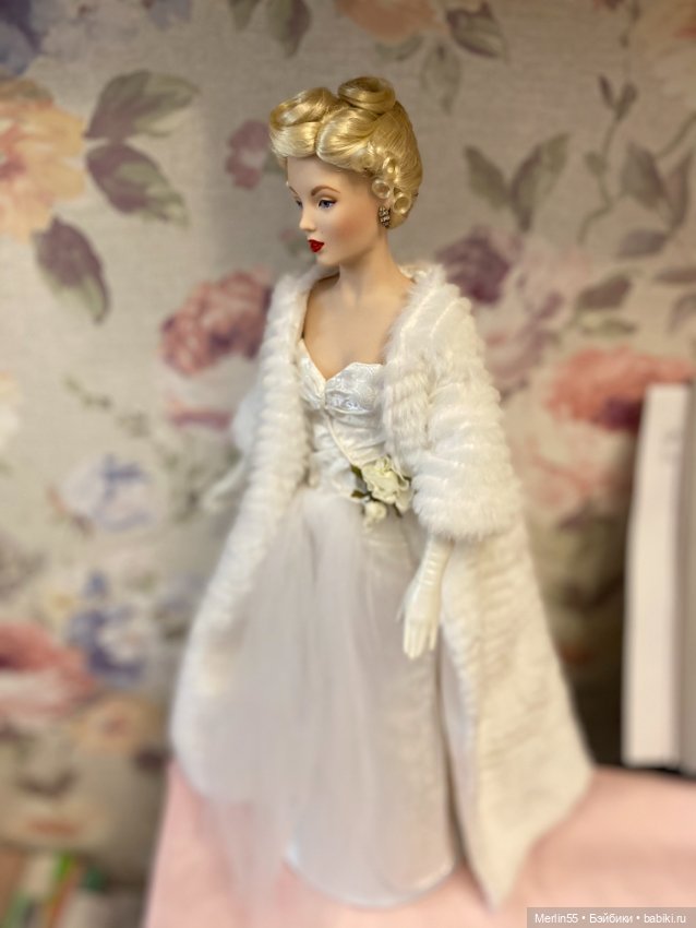 Просвещается 95 летию Мерлин Монро