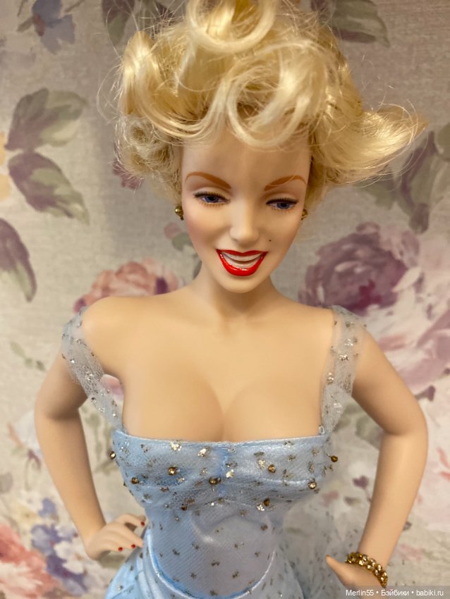 Просвещается 95 летию Мерлин Монро