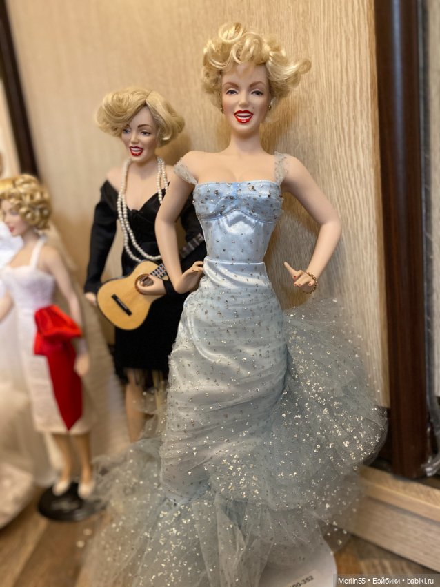 Просвещается 95 летию Мерлин Монро