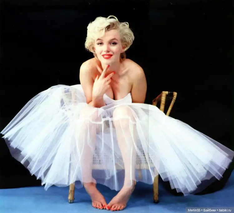 Просвещается 95 летию Мерлин Монро
