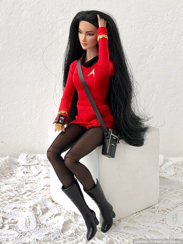 Перевоплощение в лейтенанта Ухуру (фото 8)