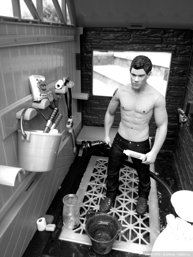 Мир на ладони. Экшен-фигурки 1:12 (фото 9)