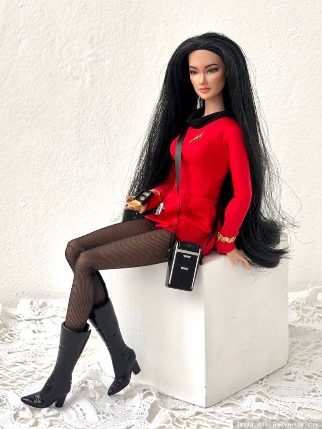 Перевоплощение в лейтенанта Ухуру (фото 10)