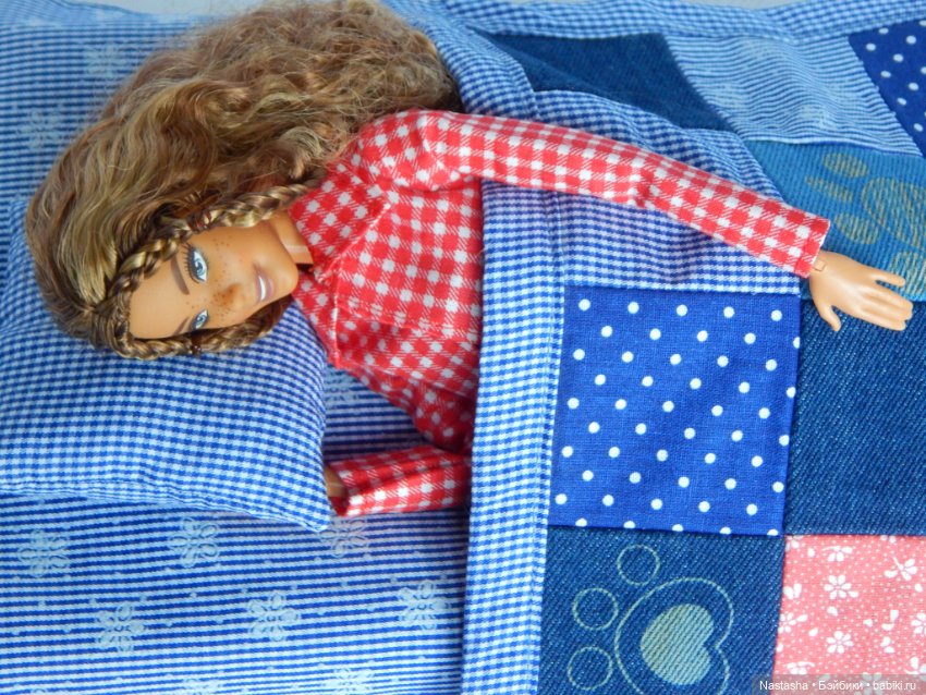 "С полки бабушка достала непростое одеяло..." (фото 2)