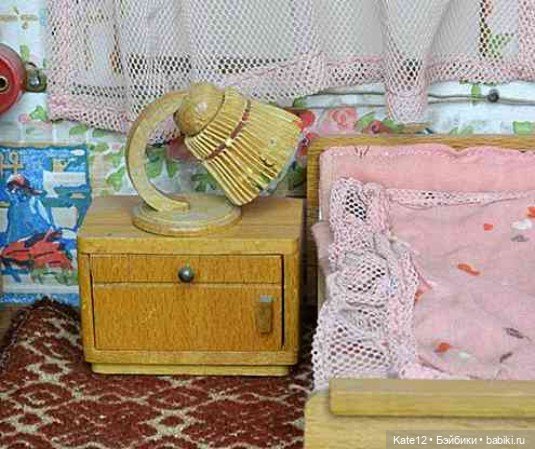 Кукольные домики 1950-60-х годов. Спальня (фото 5)