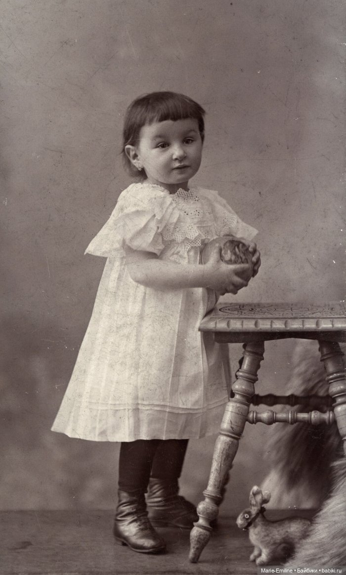 Дети из прошлого, и их наряды