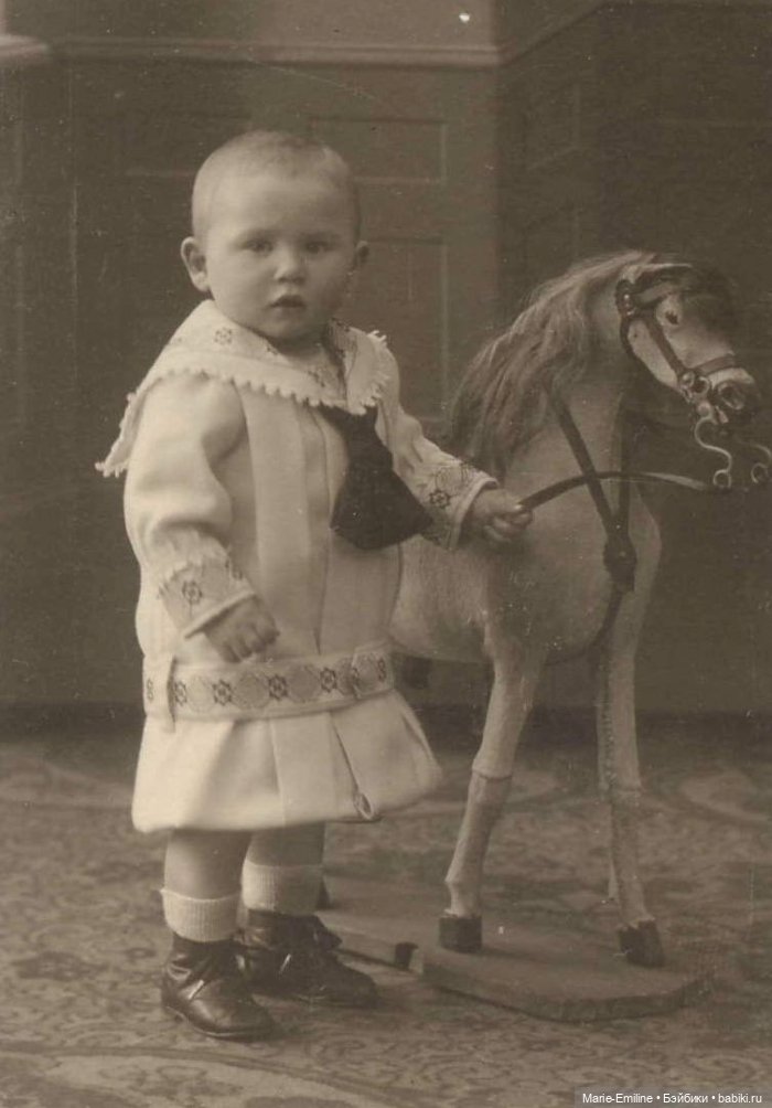 Дети из прошлого, и их наряды - 2