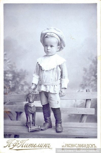 Дети из прошлого, и их наряды - 2