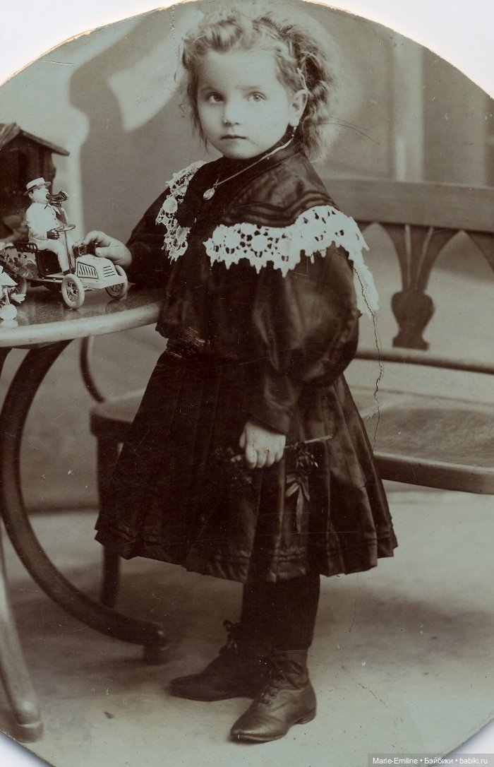 Дети из прошлого, и их наряды - 2