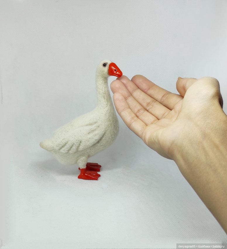 Гусик — Валяные игрушки из шерсти: сухое валяние (фото 9)