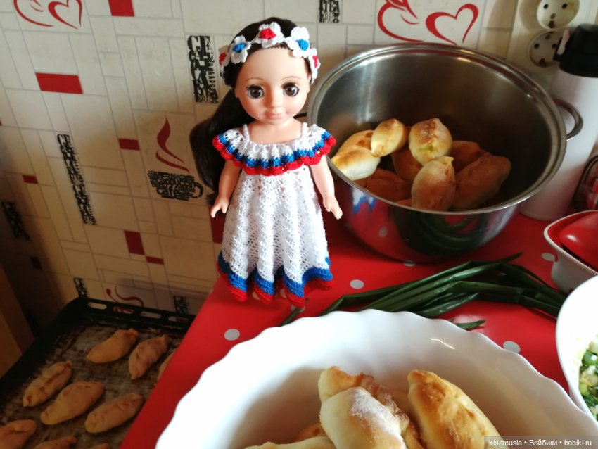 А у нас сегодня пирожки — Российские куклы Весна