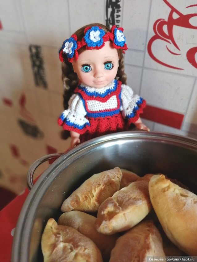 А у нас сегодня пирожки — Российские куклы Весна (фото 8)