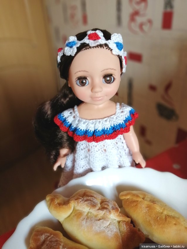 А у нас сегодня пирожки — Российские куклы Весна (фото 9)