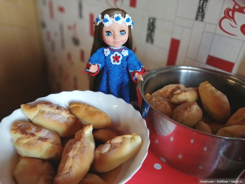 А у нас сегодня пирожки — Российские куклы Весна (фото 10)