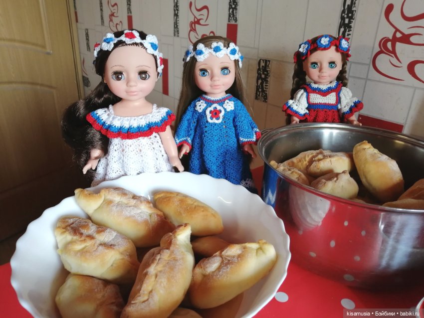 А у нас сегодня пирожки — Российские куклы Весна (фото 6)