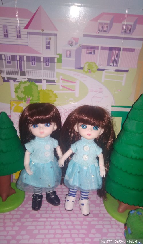 "Поиграй со мной!" - недавно мои коротышки поиграли в сказочки