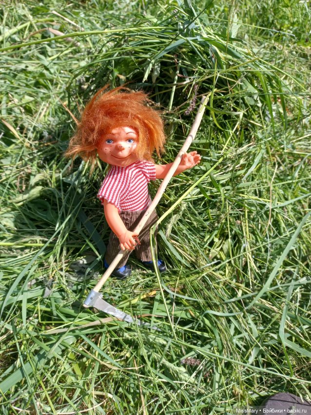 Деревенские мотивы. На покосе