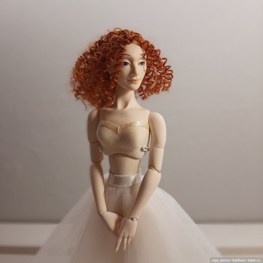 Авторская шарнирная кукла "В балетном классе". Еще одна вариация