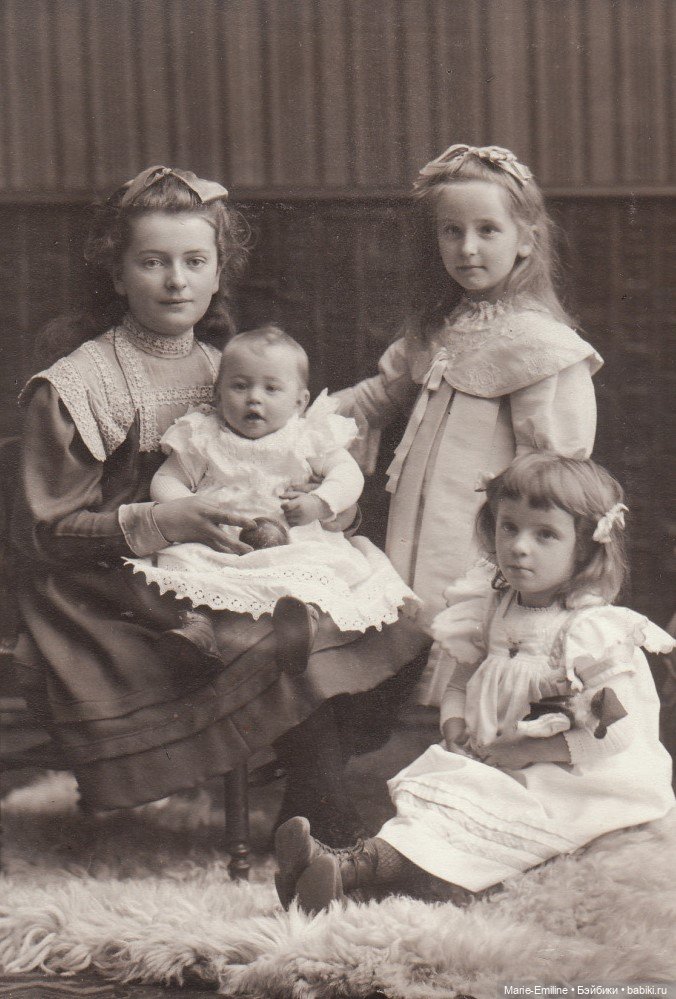 Семейные фотографии из прошлого