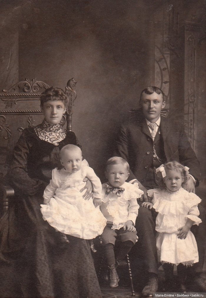 Семейные фотографии из прошлого