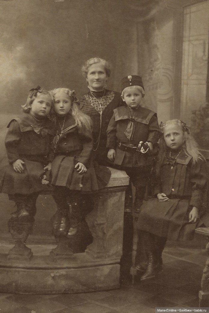 Семейные фотографии из прошлого