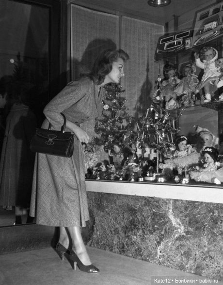 У витрины с куклами — Винтажные куклы ГДР (Немки): Бигги (фото 4)