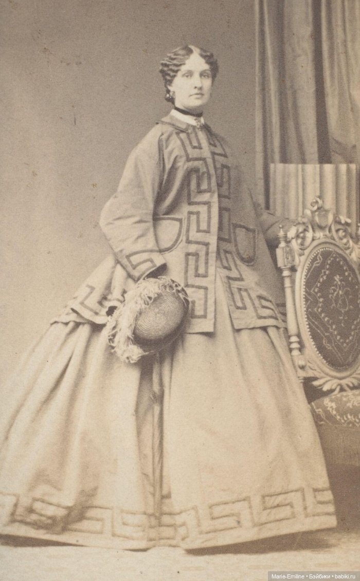 Молодые дамы из прошлого — Всё об антикварных куклах: история