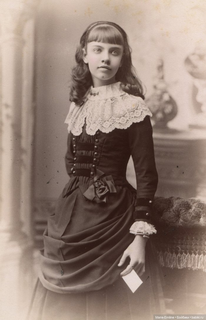 Молодые дамы из прошлого — Всё об антикварных куклах: история