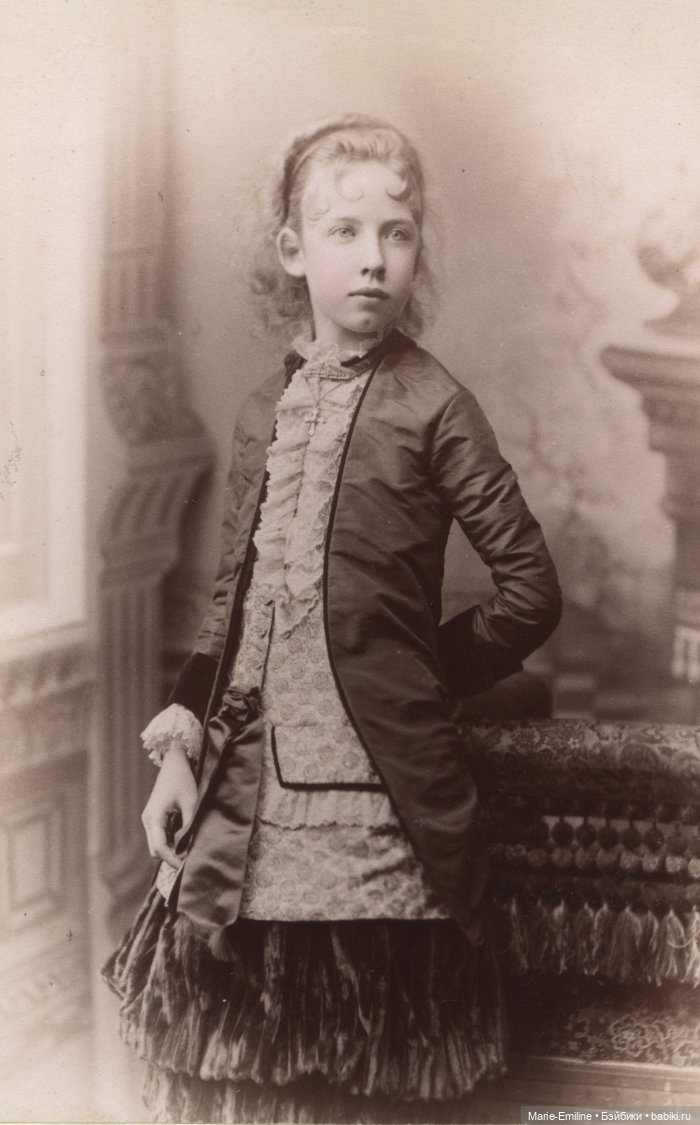 Молодые дамы из прошлого — Всё об антикварных куклах: история