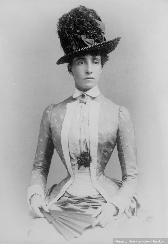 Молодые дамы из прошлого — Всё об антикварных куклах: история