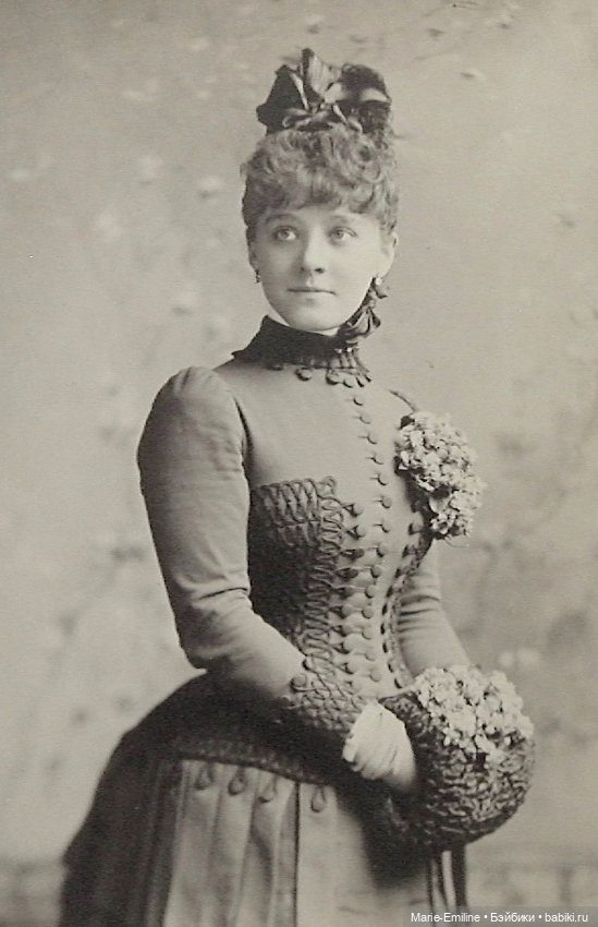 Молодые дамы из прошлого — Всё об антикварных куклах: история