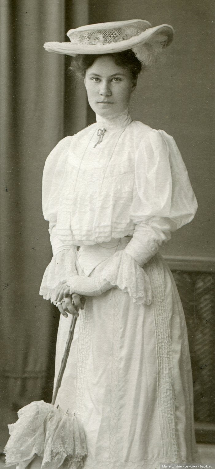 Молодые дамы из прошлого — Всё об антикварных куклах: история