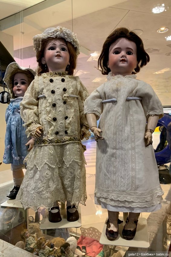 Антикварный мир Бориса Сумарокова в ЦДМ. Часть 1