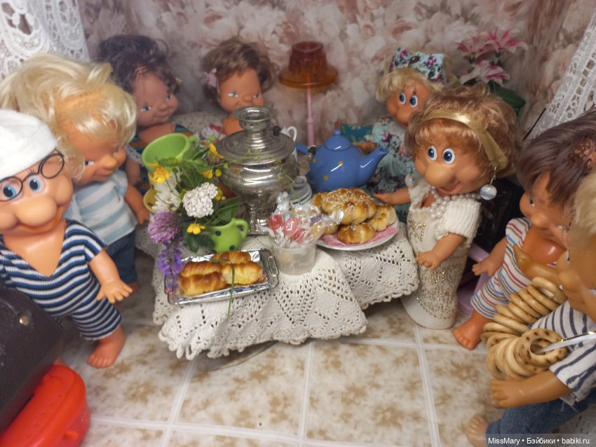 Весёлые картинки. Тётя Анфиса приехала