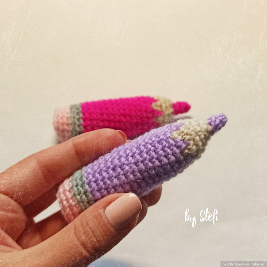 Карандаш-брелок — Вязаные игрушки и амигуруми: крючком
