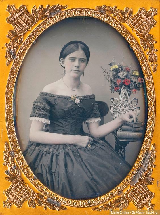 Молодые дамы из прошлого — Всё об антикварных куклах: история