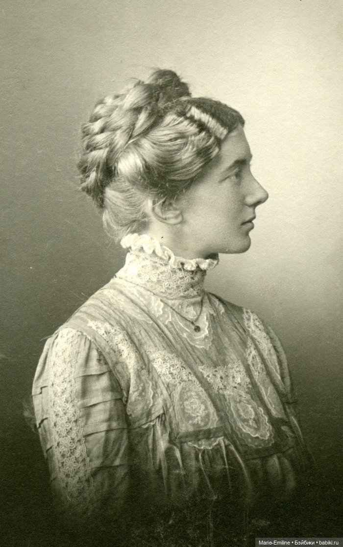 Молодые дамы из прошлого — Всё об антикварных куклах: история