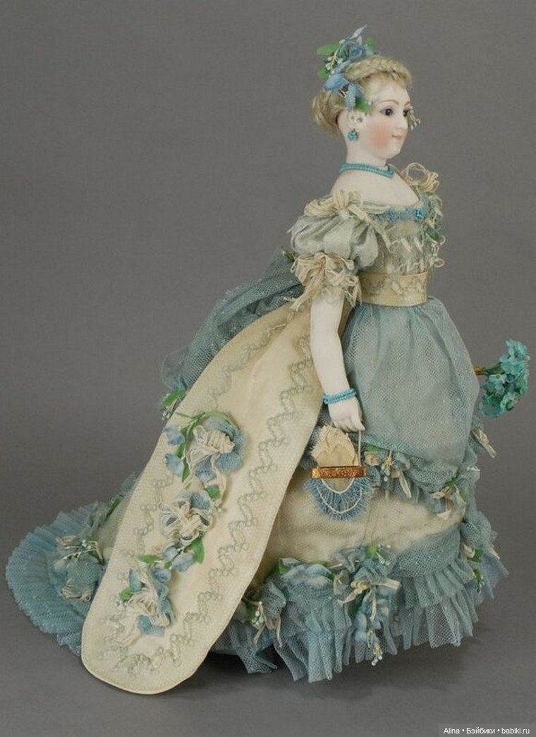 Куклы викторианской эпохи и их наряды