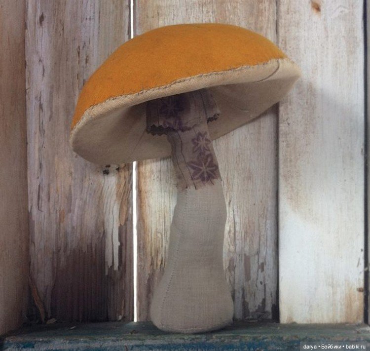 Забавные совушки и грибочки от Ann Wood