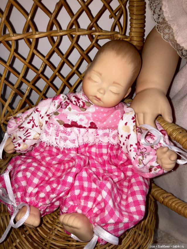 Безудержное веселье с Maxi от U.E.Korinth