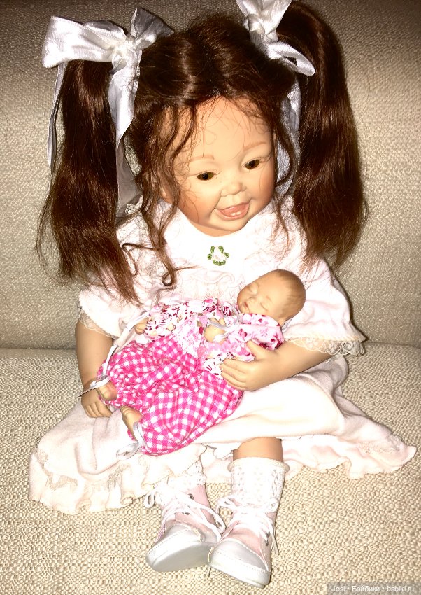 Безудержное веселье с Maxi от U.E.Korinth