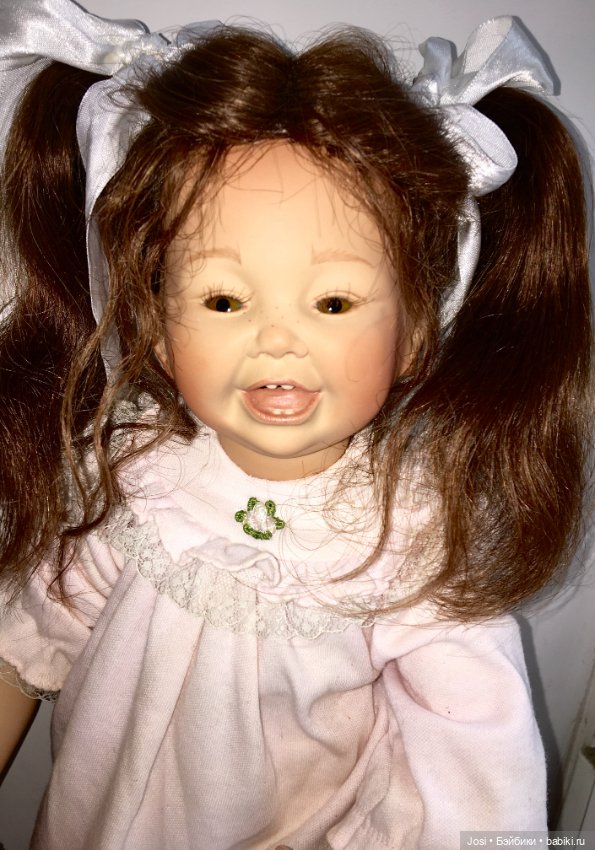 Безудержное веселье с Maxi от U.E.Korinth