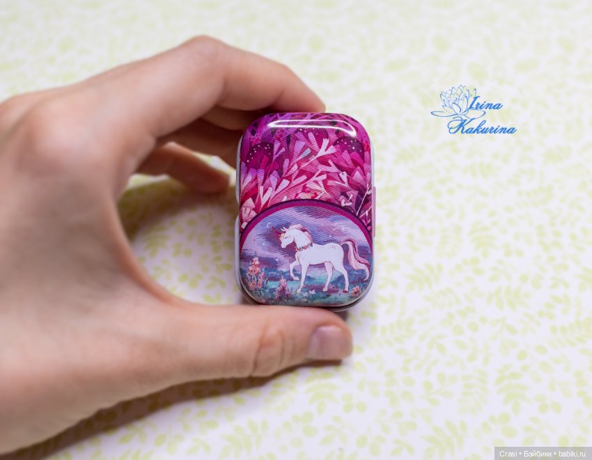 Микро малышка в коробочке-кроватке