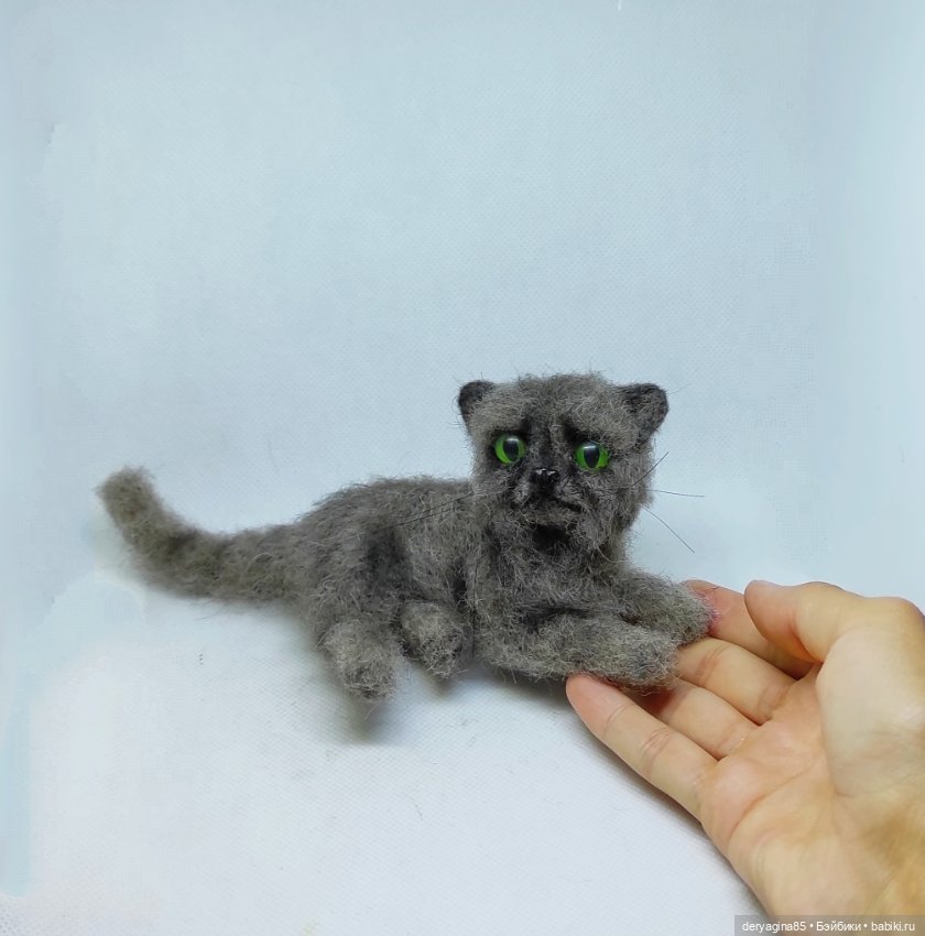 Котик — Валяные игрушки из шерсти: сухое валяние (фото 2)